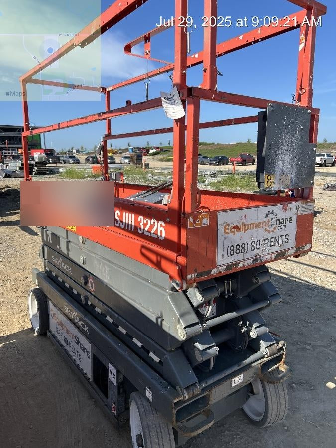 2018 Skyjack SJIII-3226 Skyjack SJIII3226 Scissor Lift w/Trojan Batteries