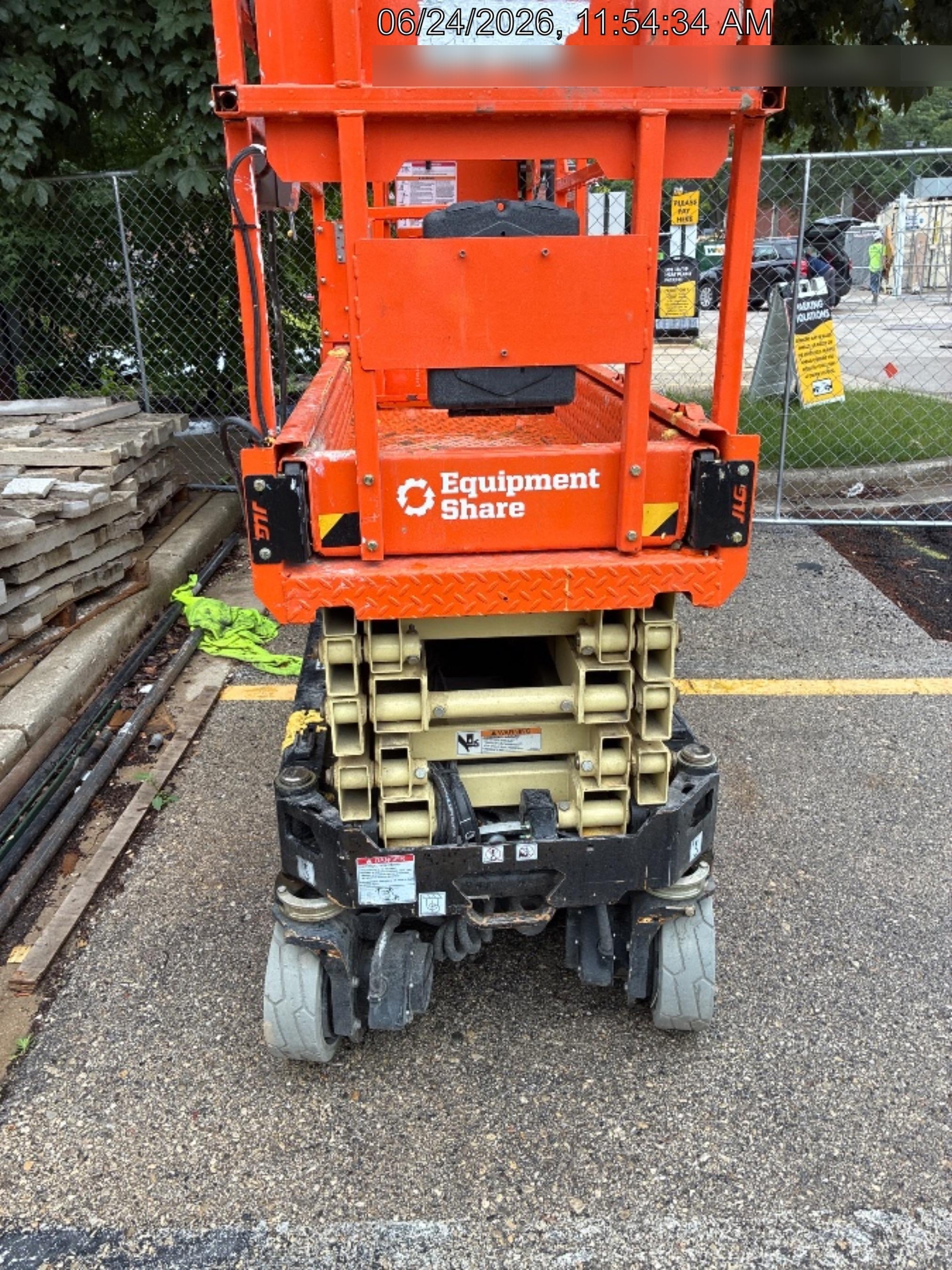 2022 JLG ES1932