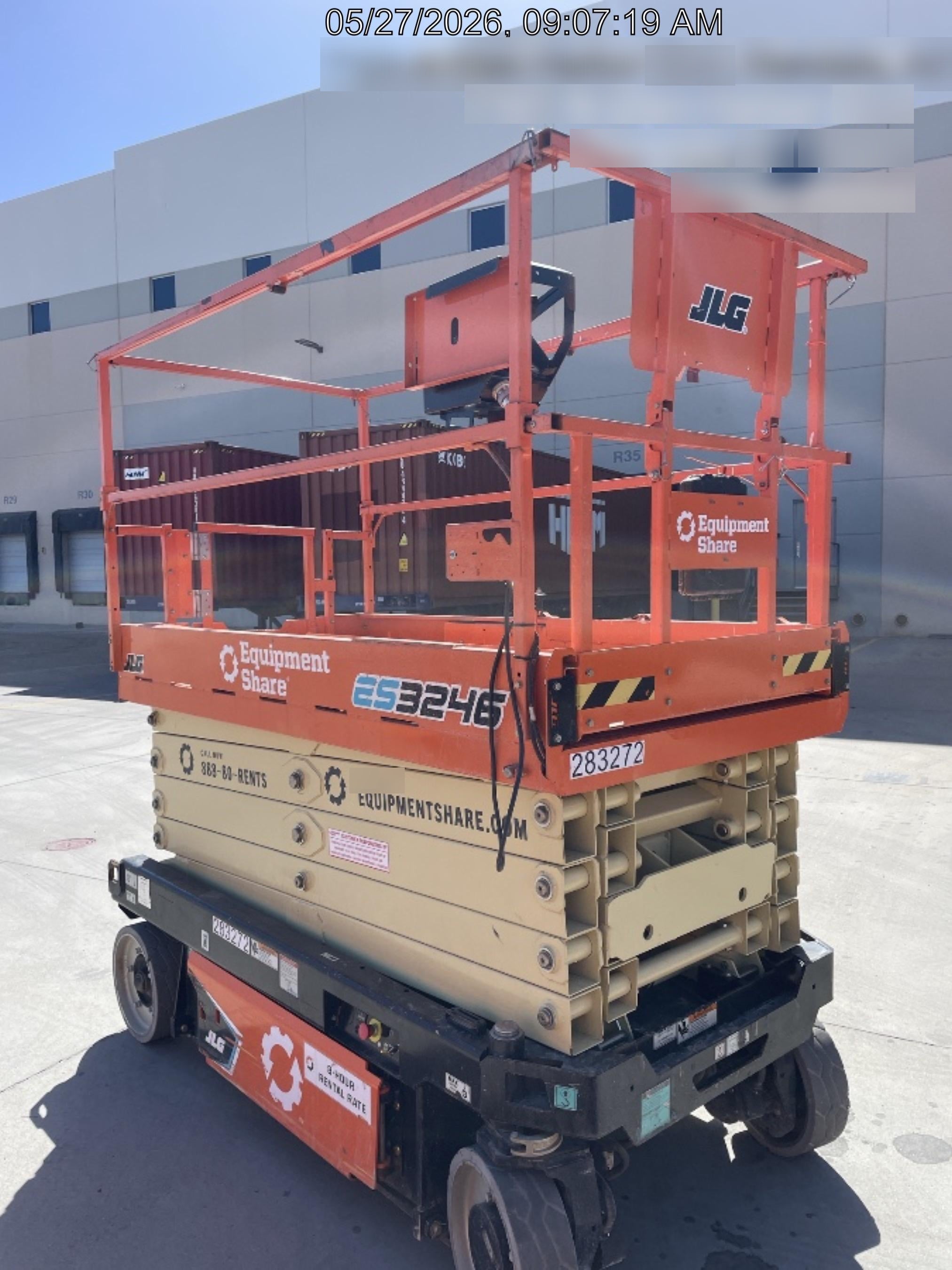 2022 JLG ES3246