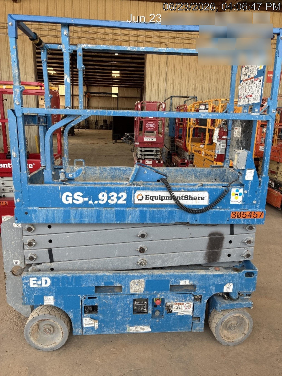 2023 GENIE GS-1932