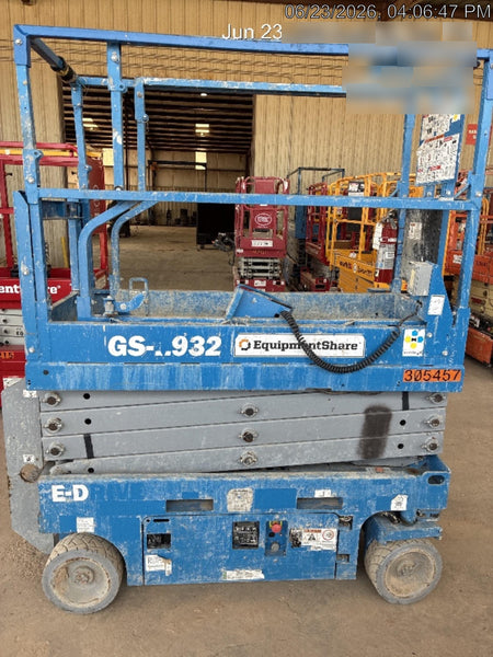 2023 GENIE GS-1932