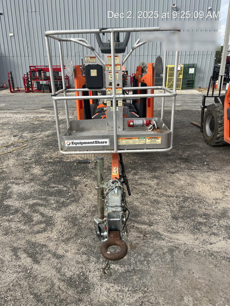 2022 JLG T350