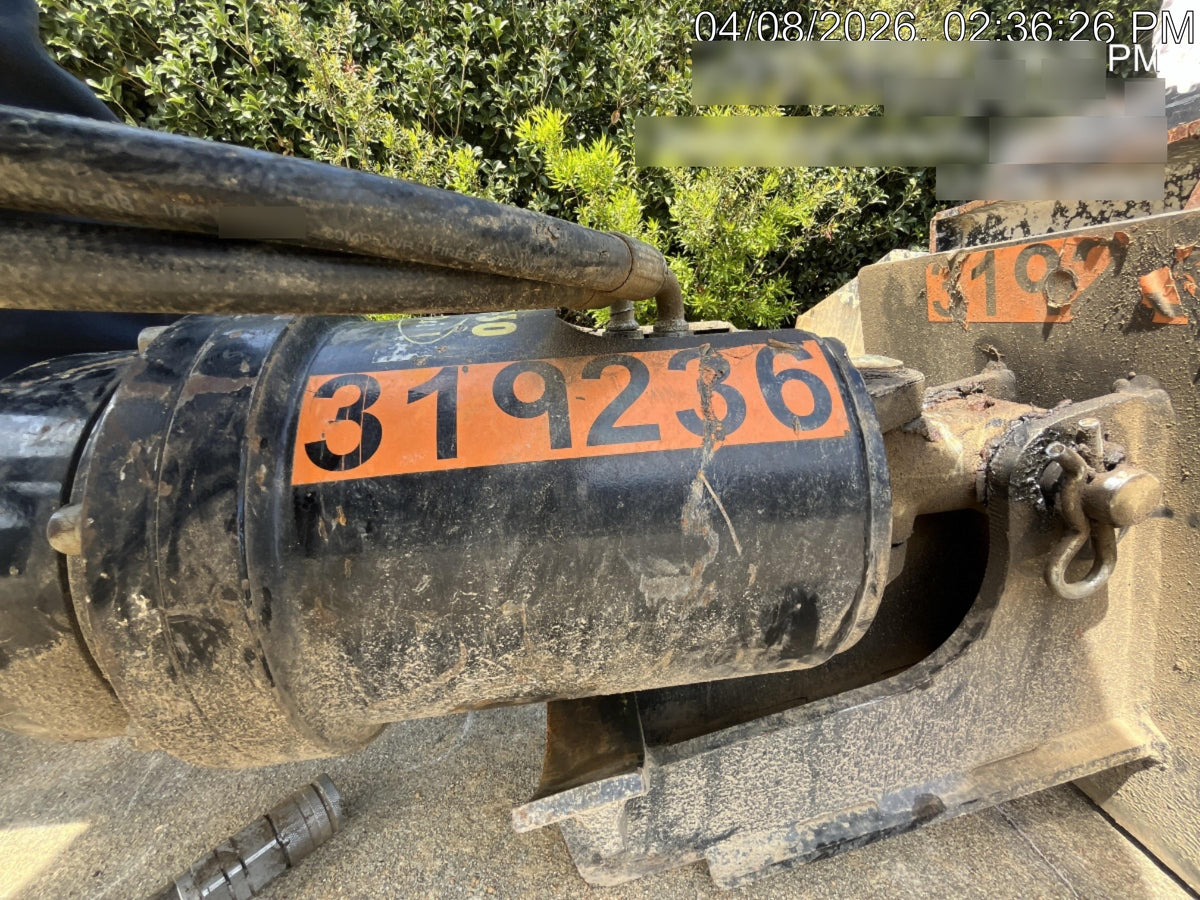 2023 AUGER TORQUE 3300-30