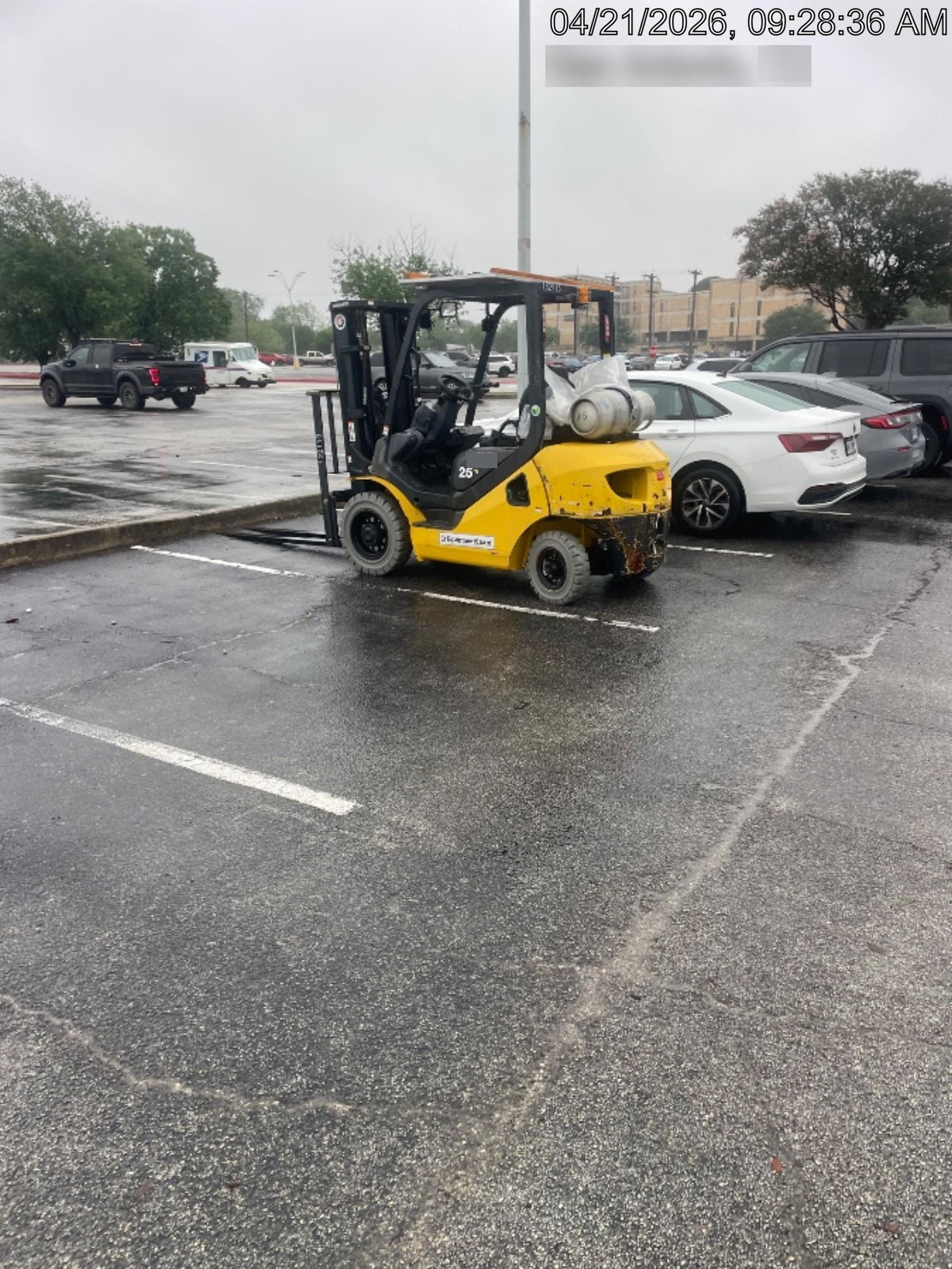 2021 KOMATSU FG25T-16