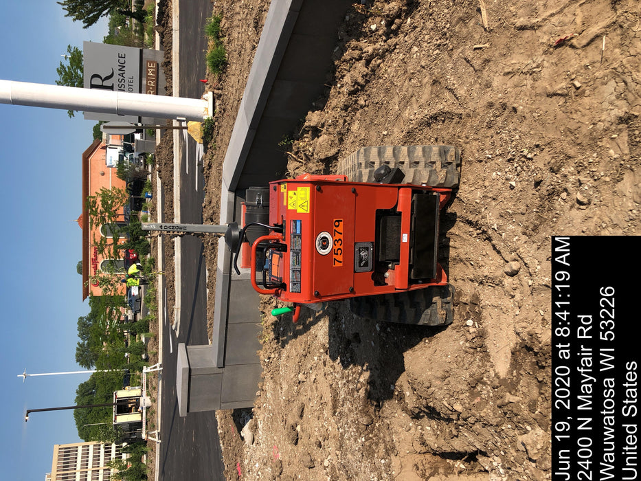 2020 DITCH WITCH C24XA