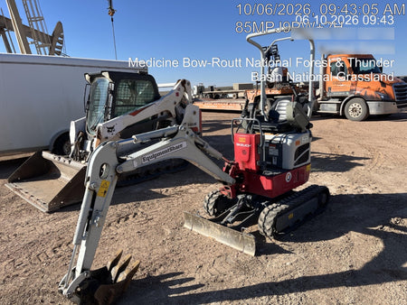 2022 TAKEUCHI TB210R