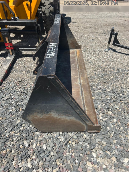 2025 JLG 1001100823
