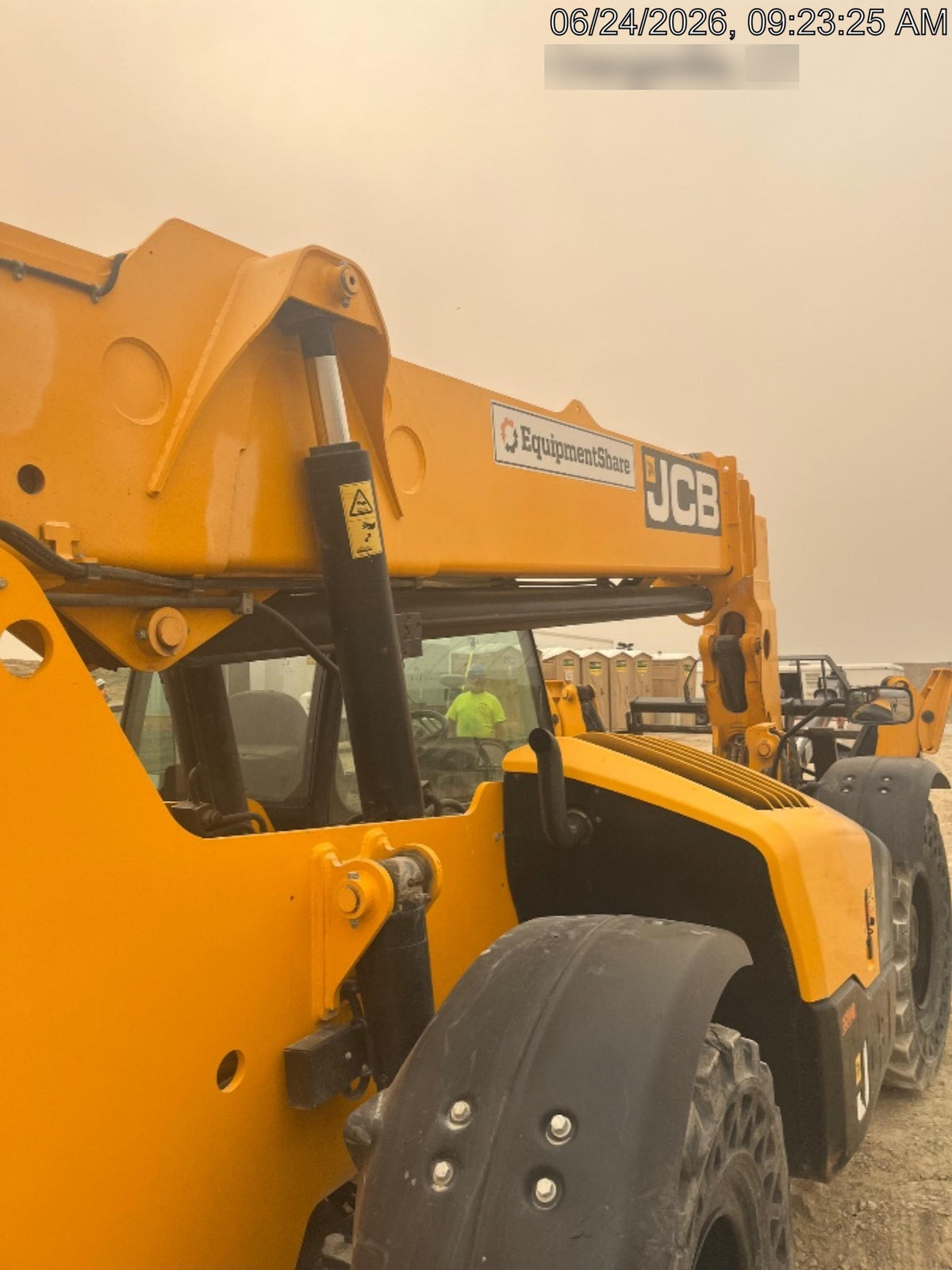 2020 JCB 512-56