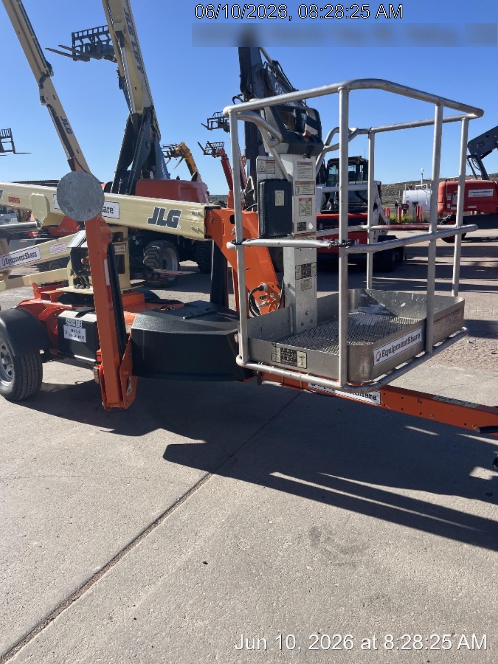 2022 JLG T350
