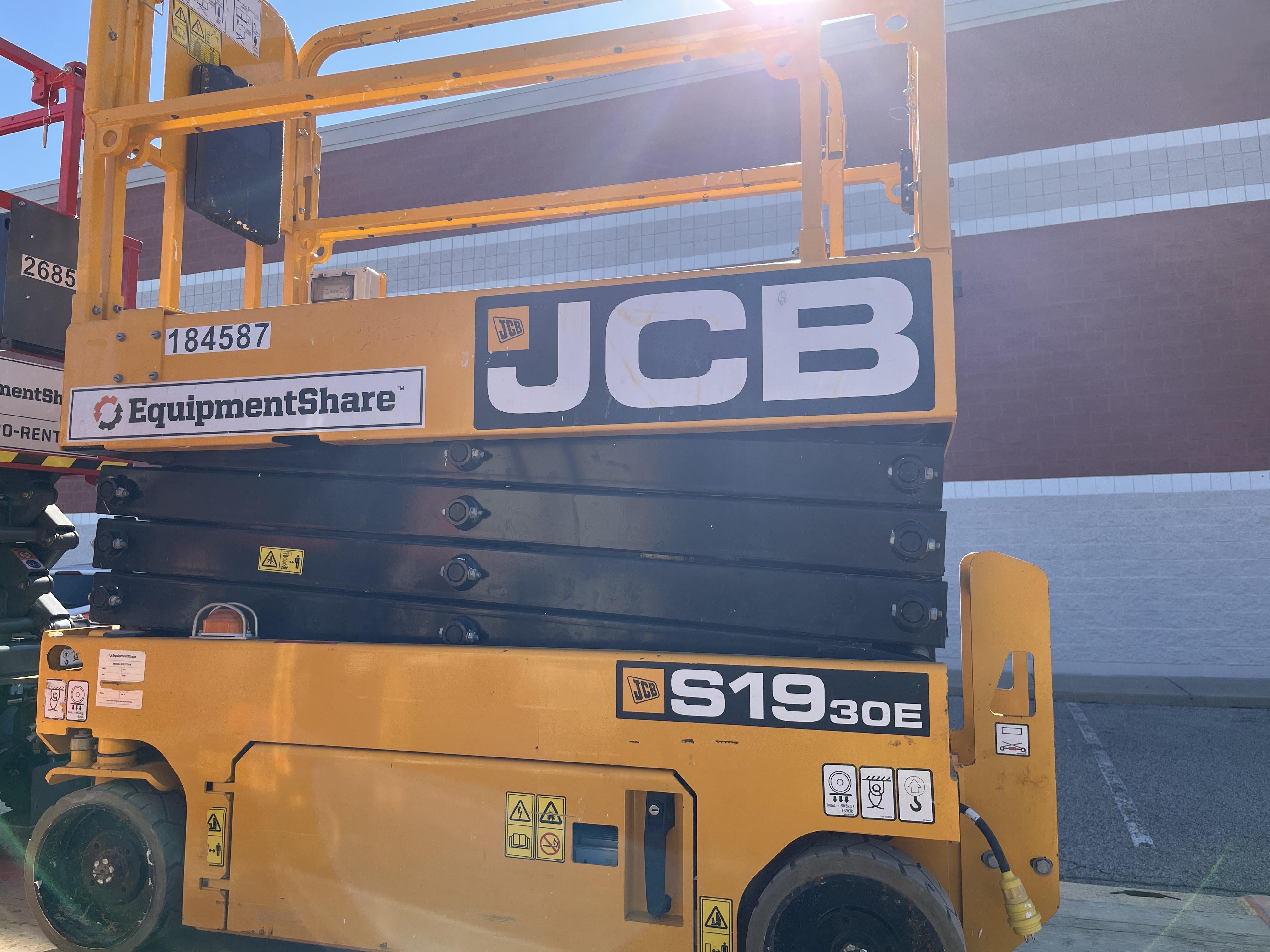 2021 JCB S1930E