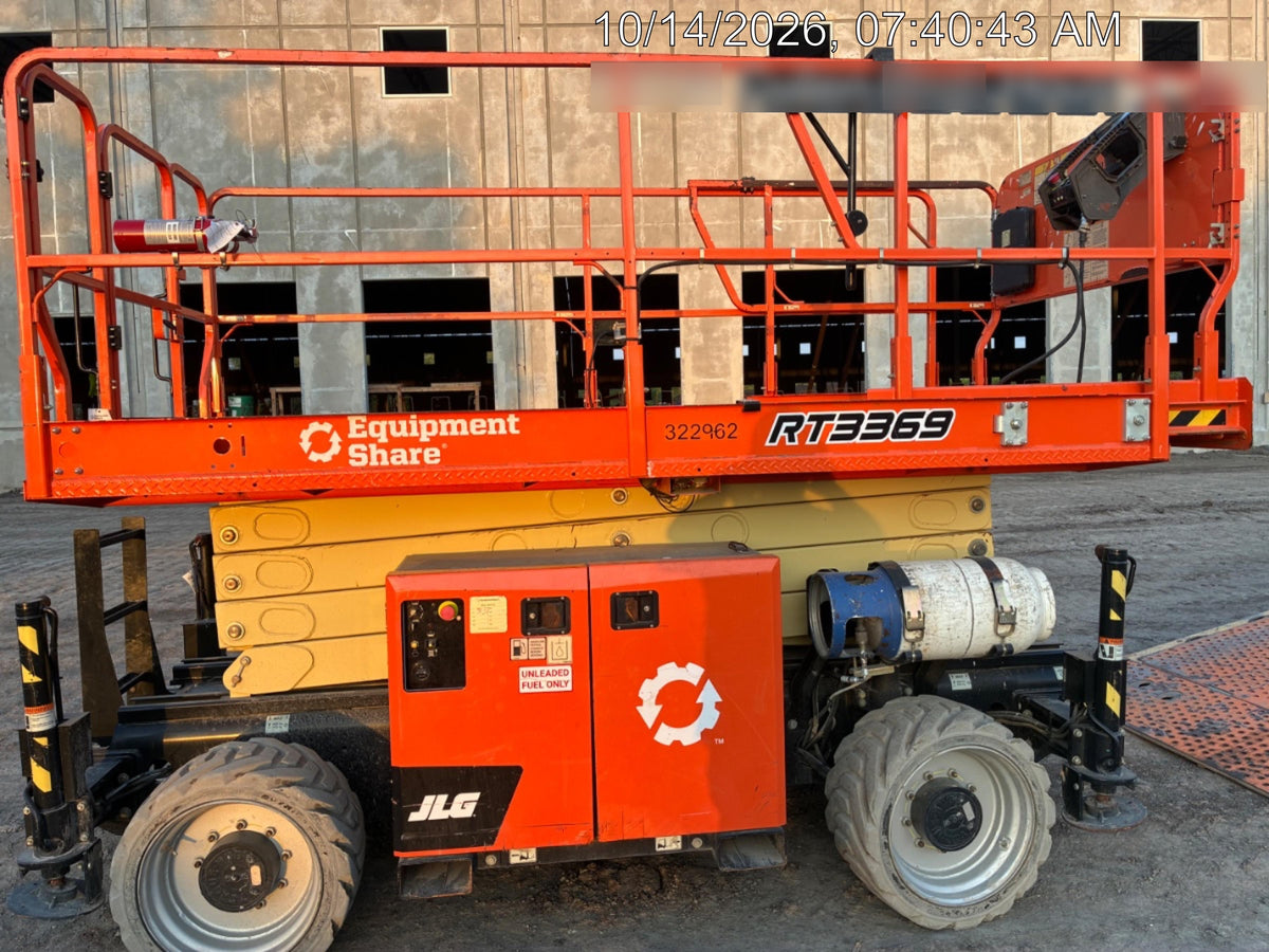 2023 JLG RT3369