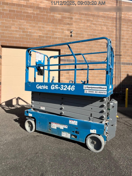 2018 Genie GS-3246 Genie GS-3246 w/Folding rails, Full height swing gate