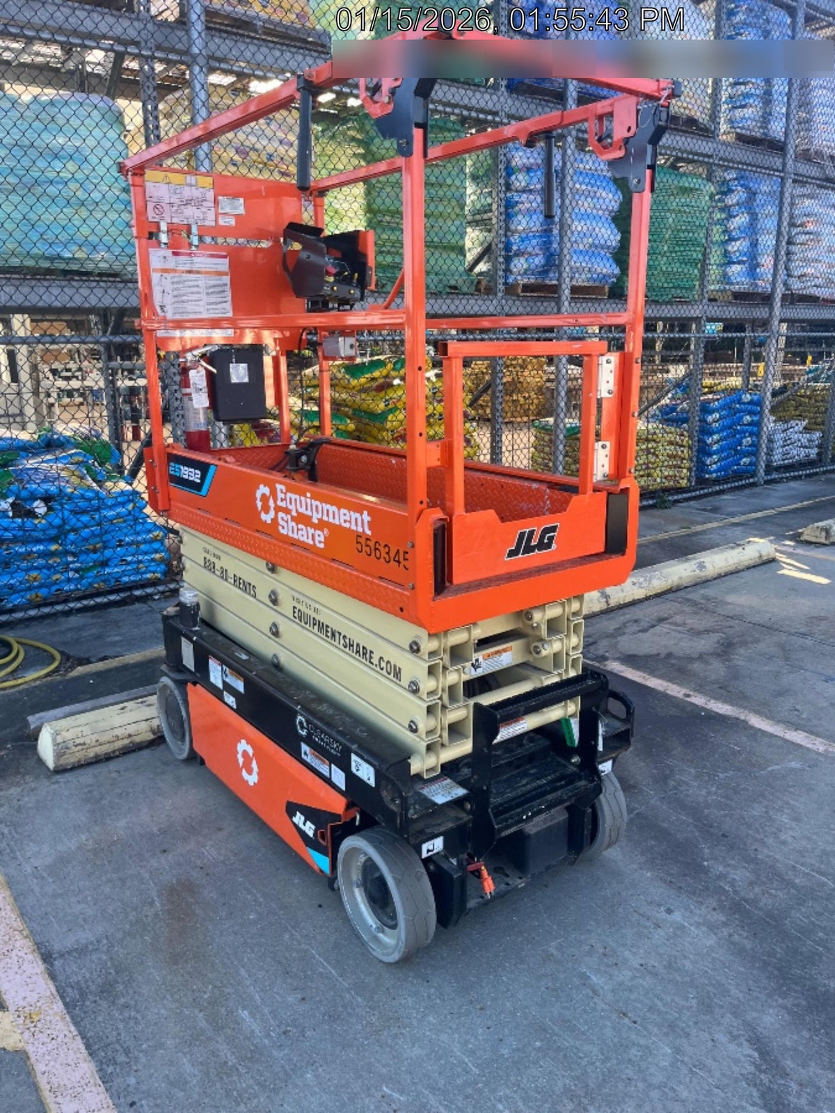 2025 JLG ES1932