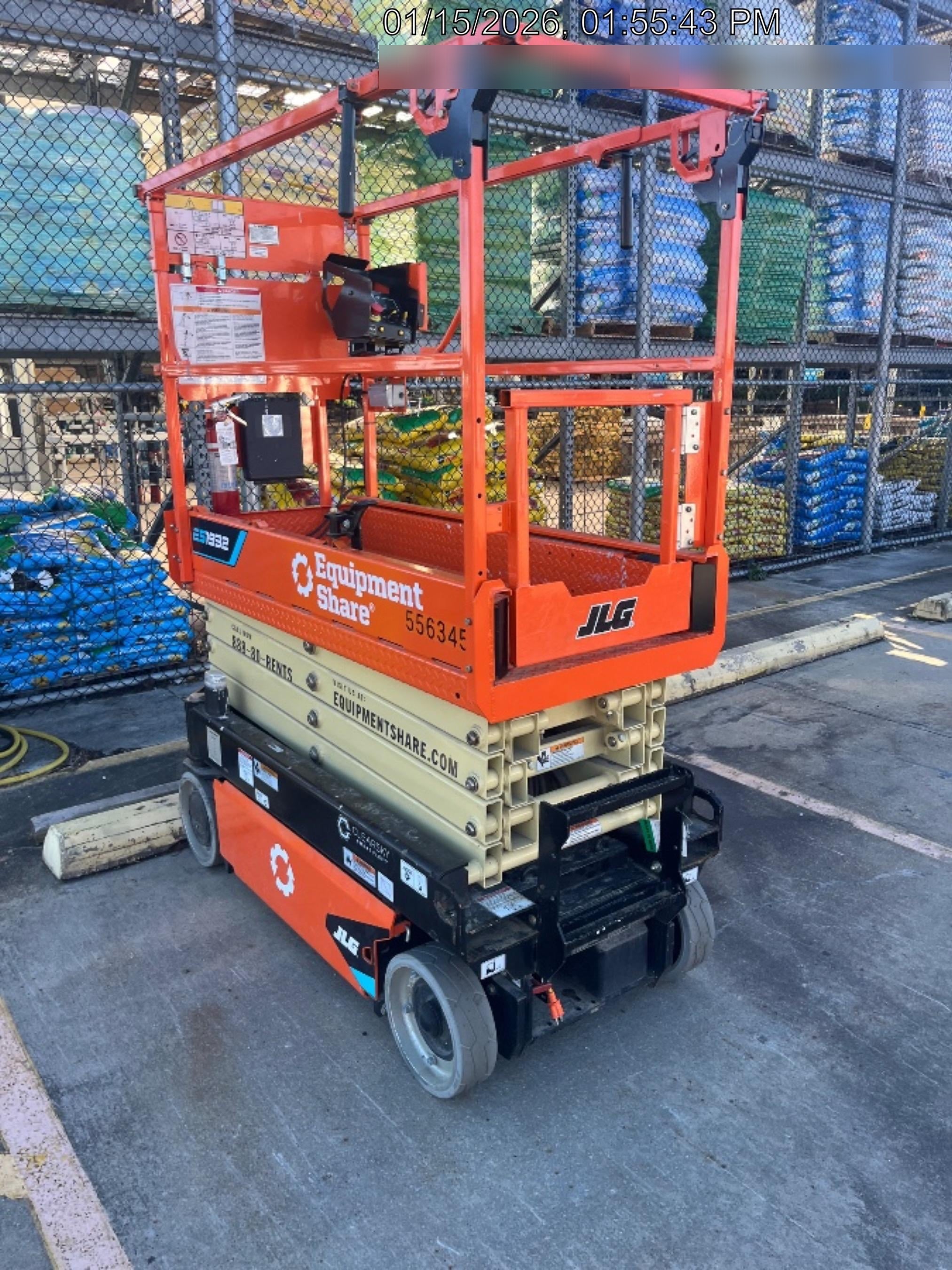 2025 JLG ES1932