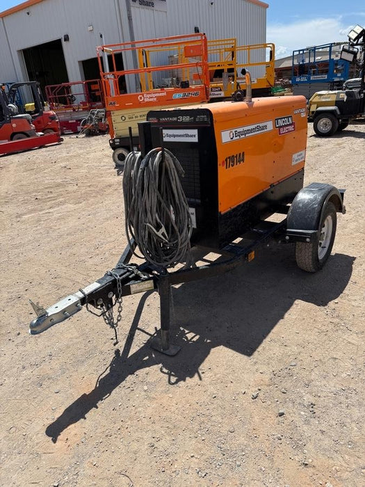 2021 Lincoln Electric Vantage 322 Vantage 322 Ready Pak 3 w/ Decals, ORANGE (includes trailer, cable rack, fender light kit) NO Telematics