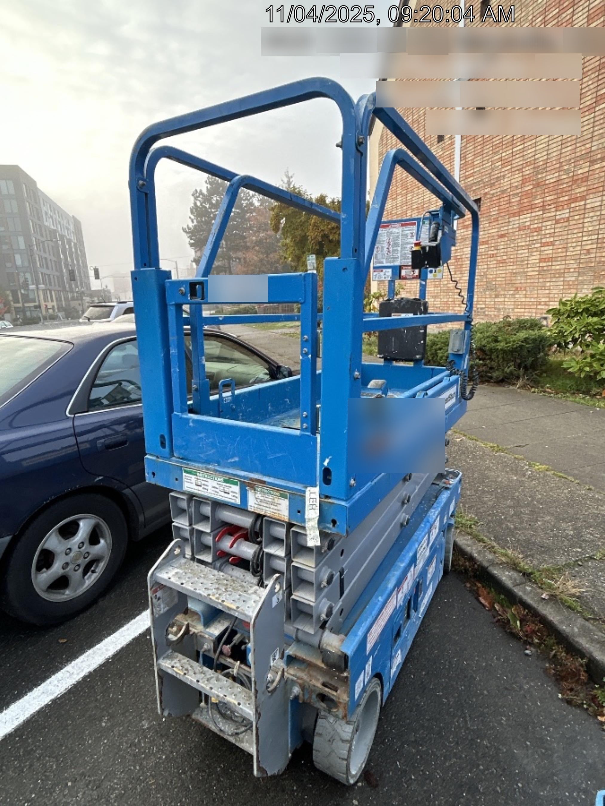 2019 Genie GS-1930 Half Height Swing Gate, 800W Inverter