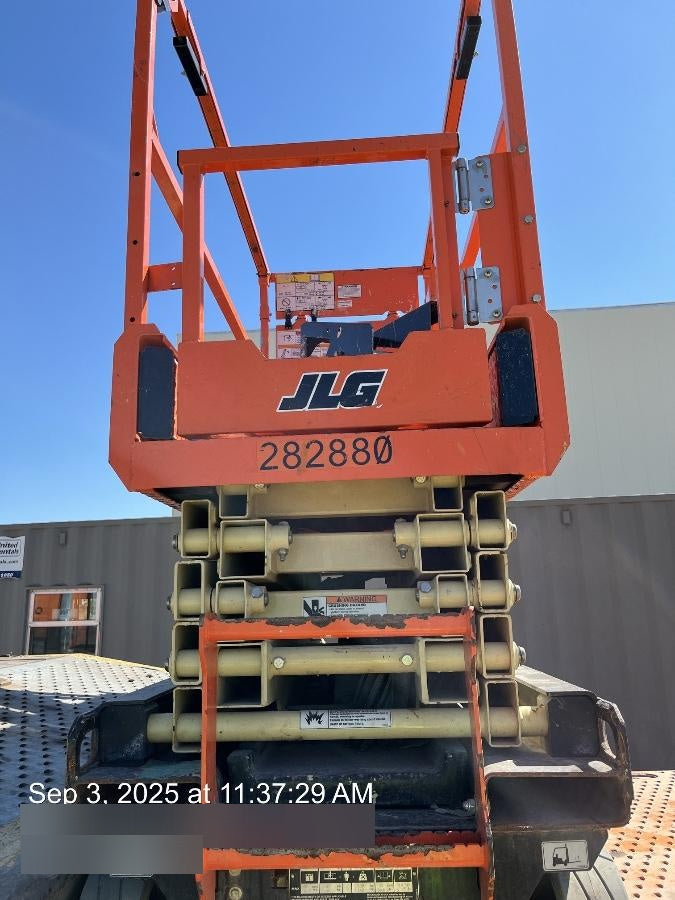 2022 JLG ES1932