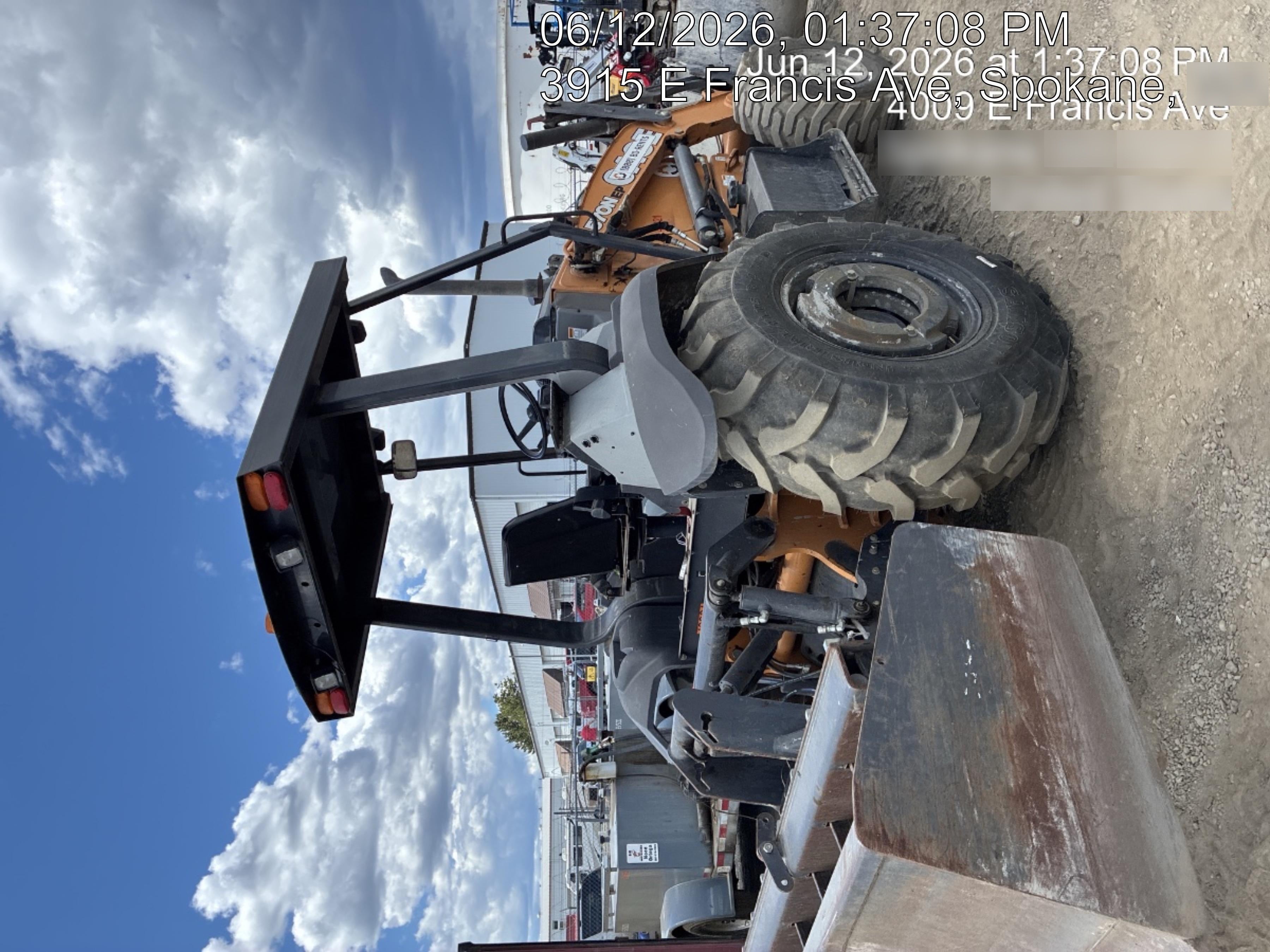 2019 Case 570N EP Canopy, 4WD, GP Front Bucket, Dual Tilt Cylinder, 84" Box Blade w/ Scarifier, Wheel Weights, Beacon