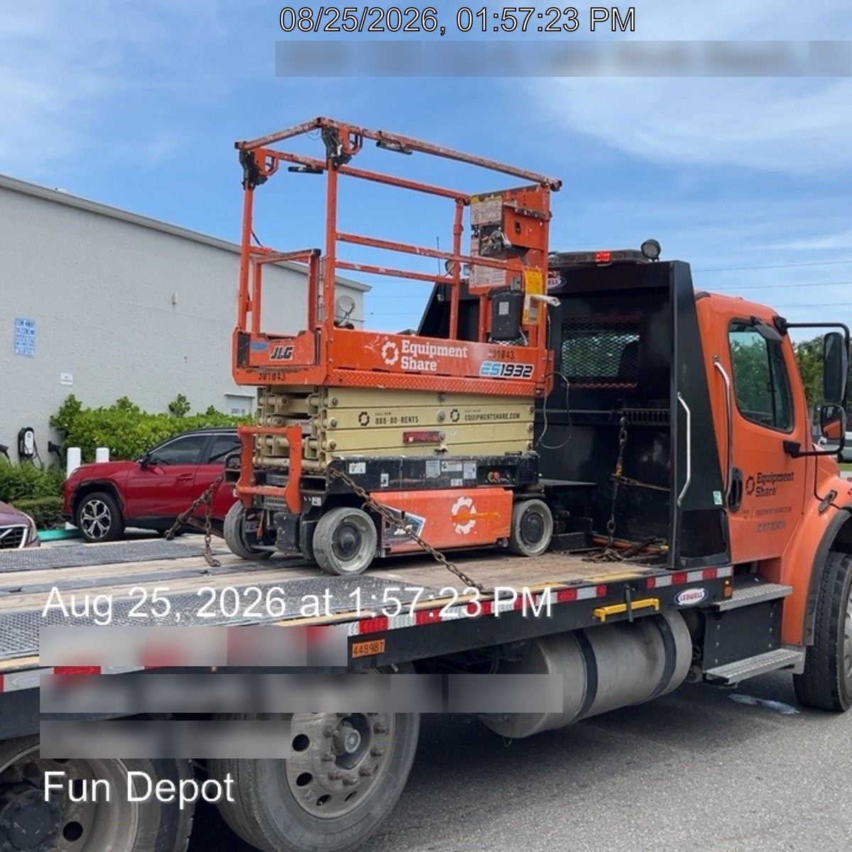 2023 JLG ES1932