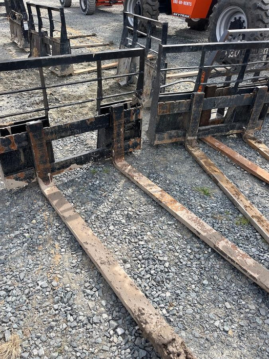 2025 ARROW MATERIAL HANDLING 72" Pallet Forks - Arrow