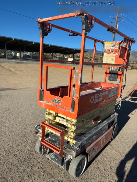 2022 JLG ES1932
