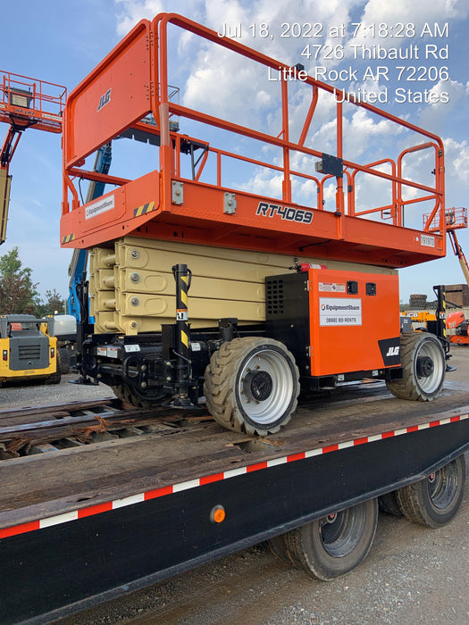 2021 JLG RT4069