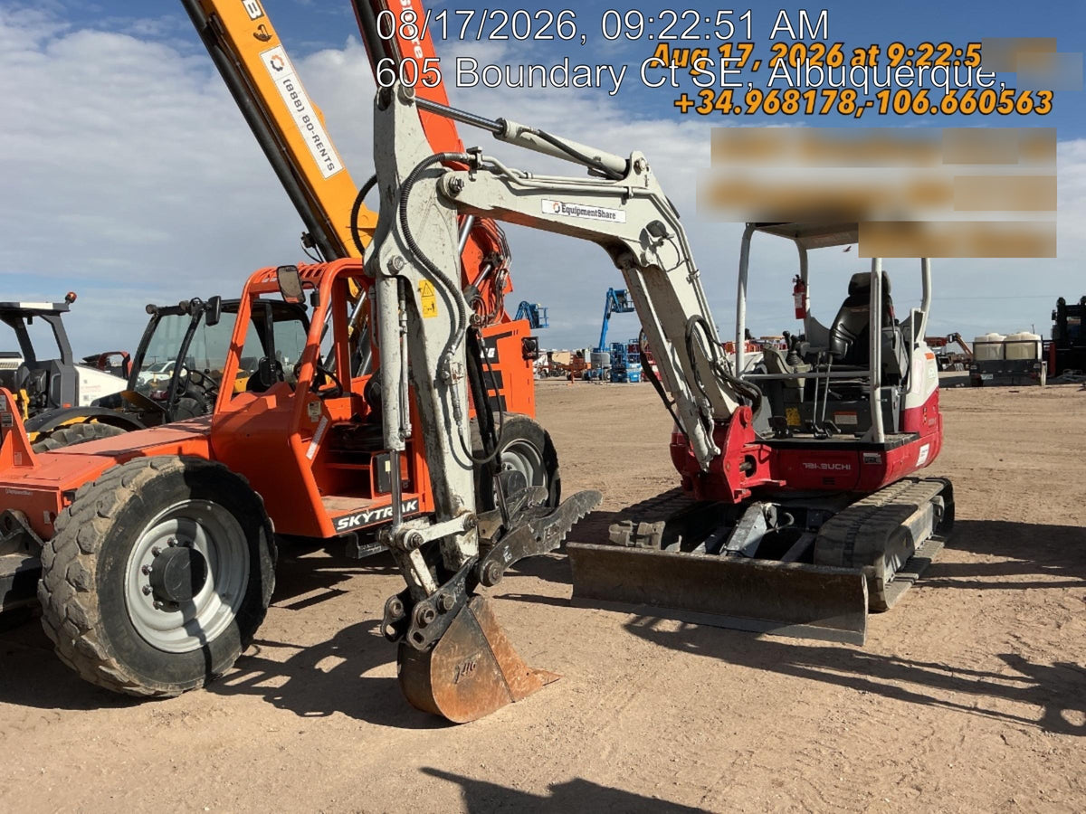 2023 TAKEUCHI TB250-2R
