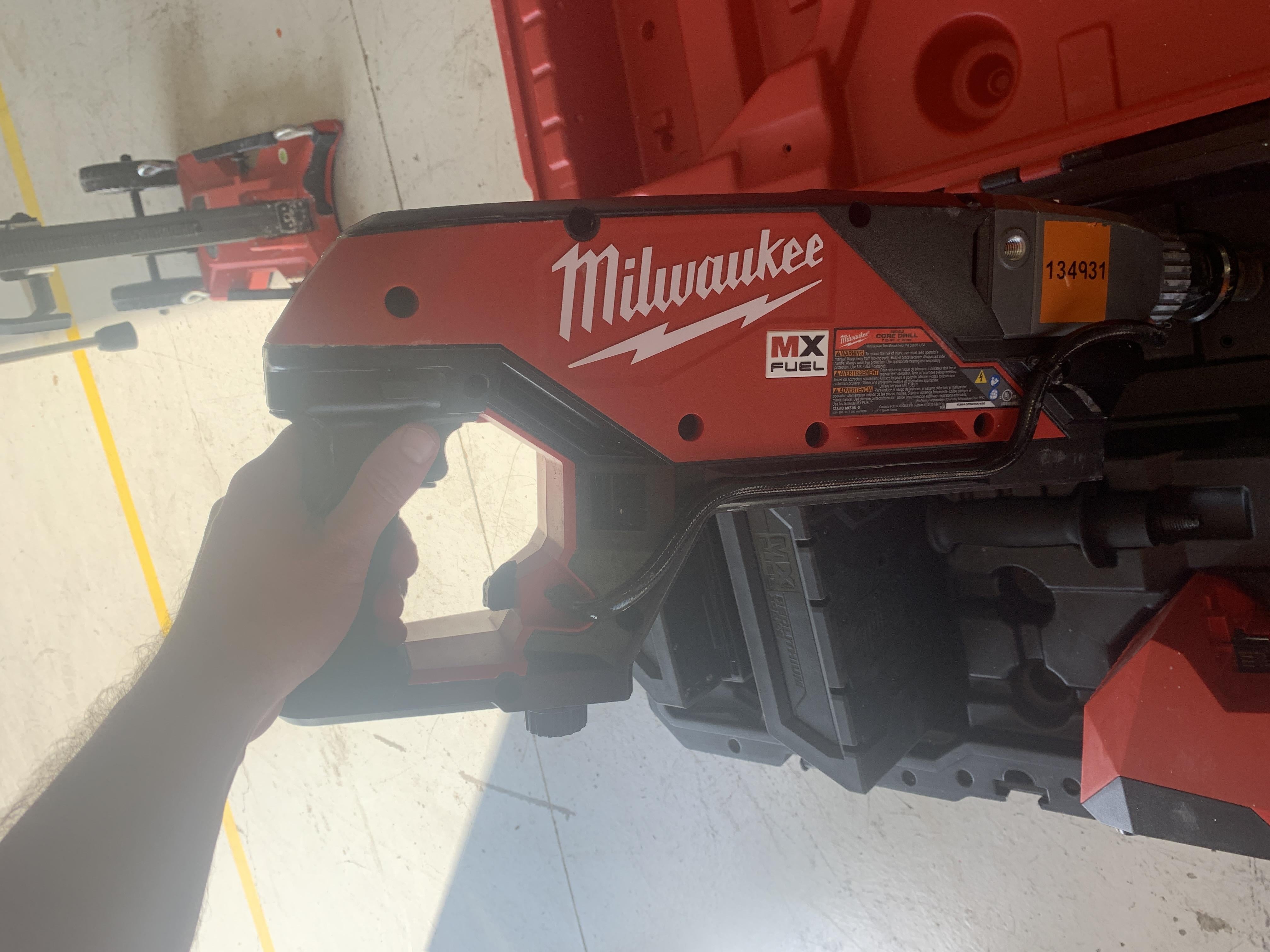 2021 MILWAUKEE MXF301-2CXS