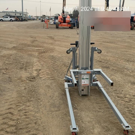 2023 GENIE SLC-24