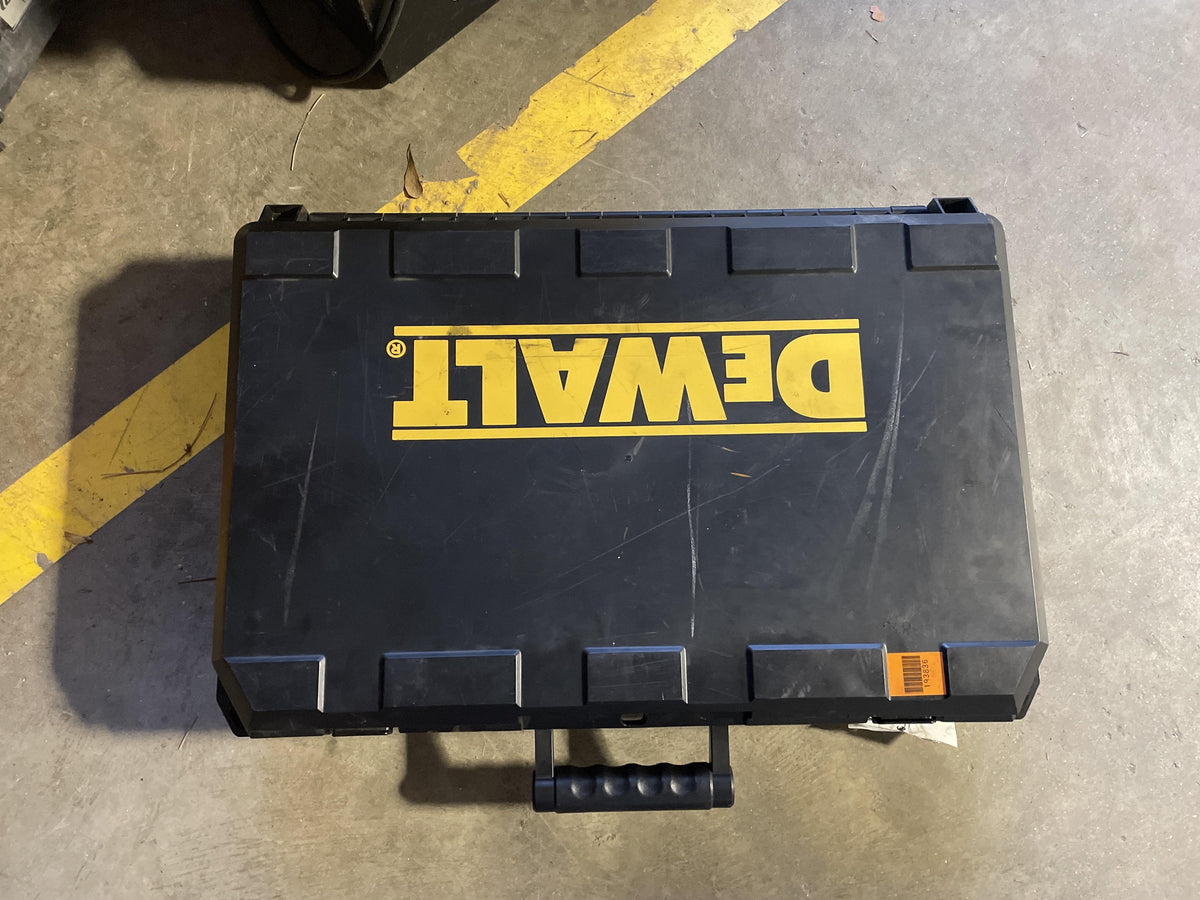 2021 DEWALT DCE350M2