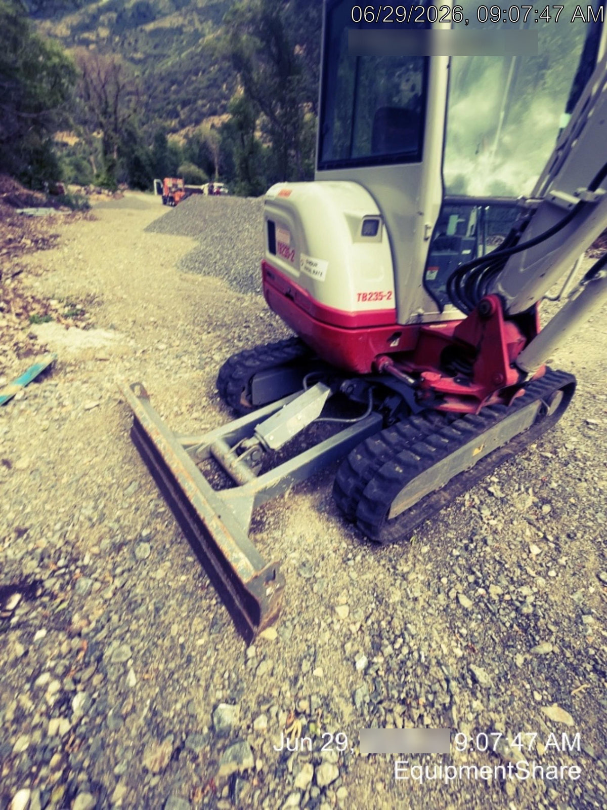 2023 TAKEUCHI TB235-2CR