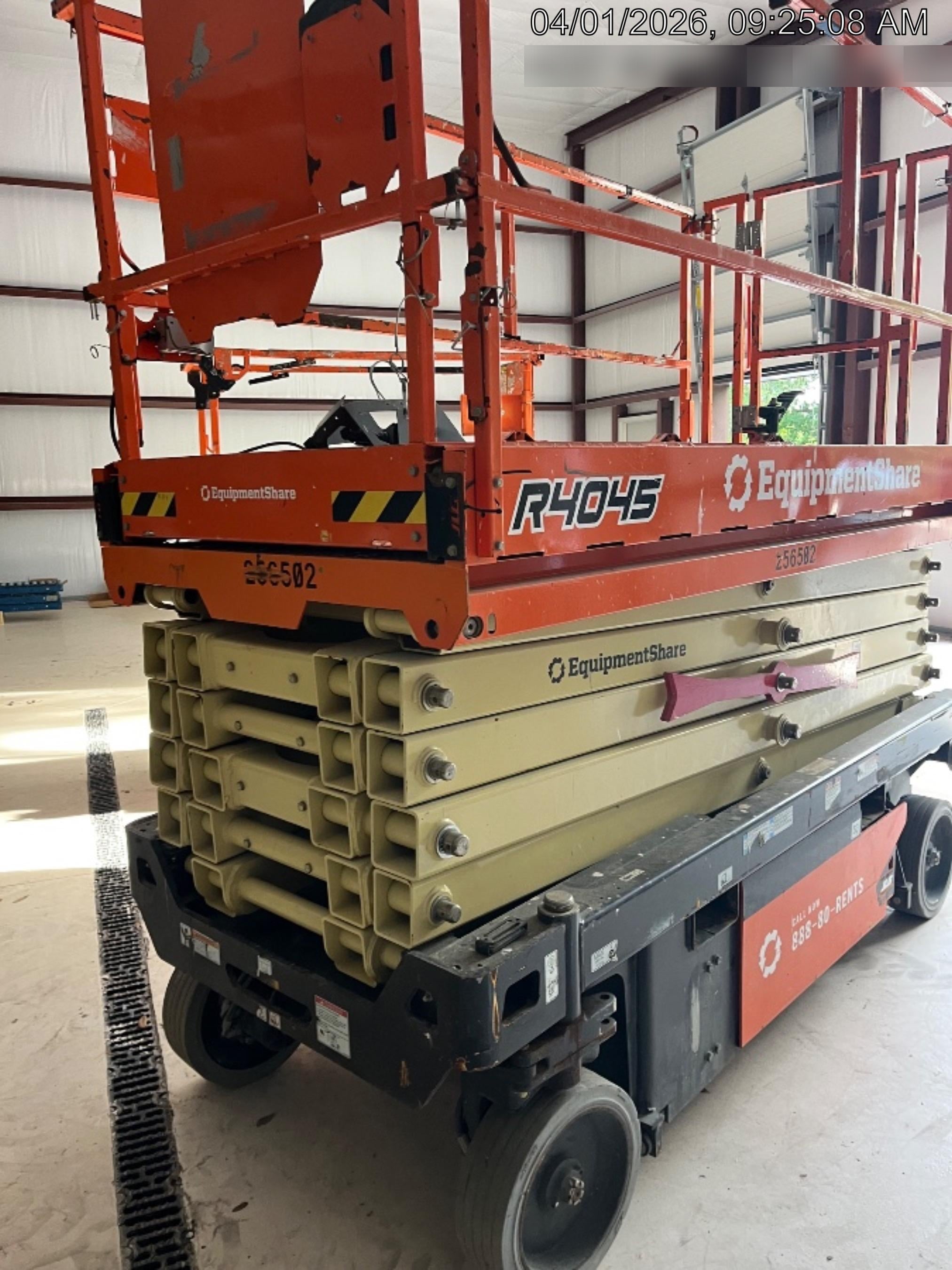 2022 JLG R4045