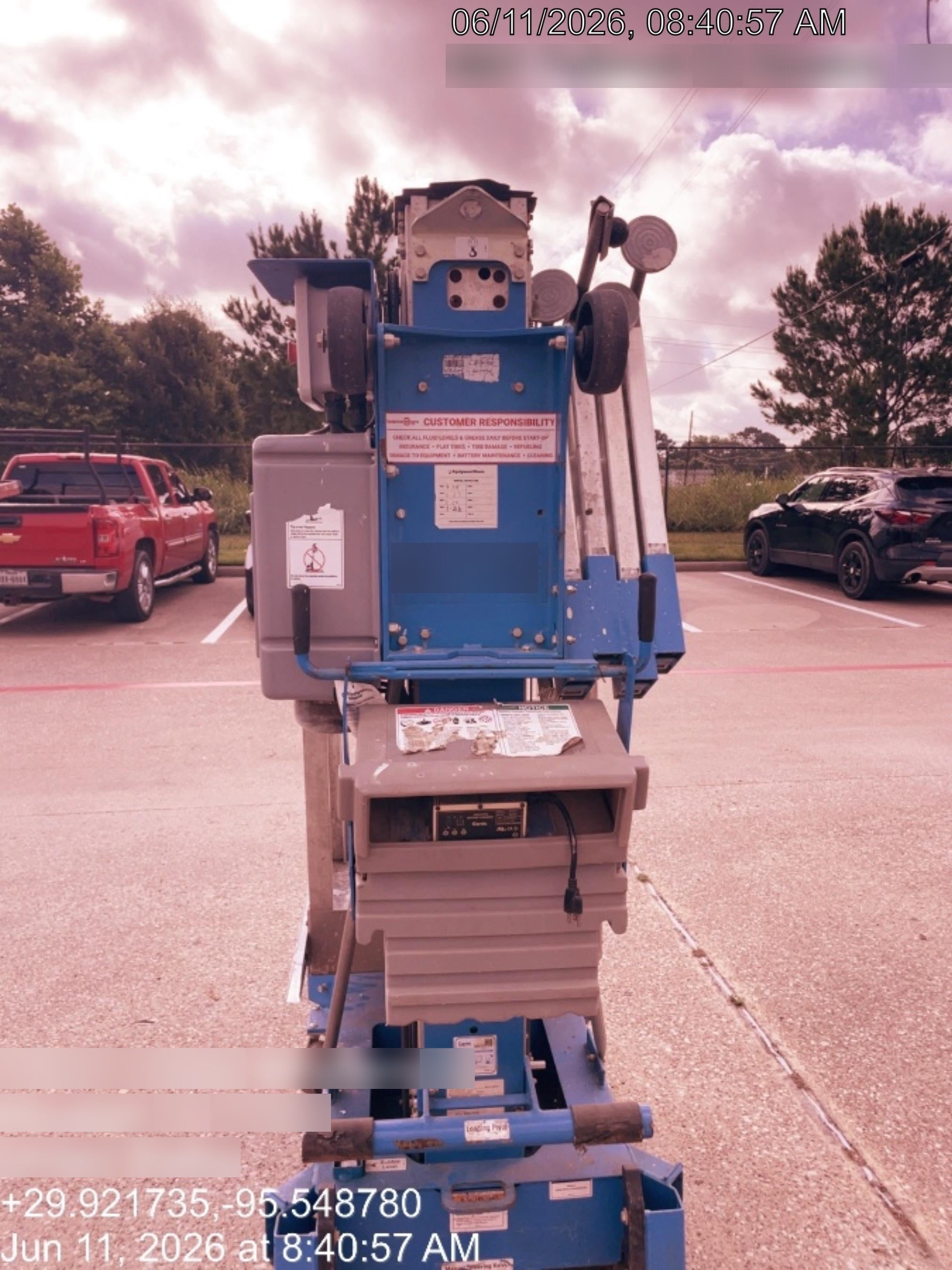 2019 GENIE AWP-30S