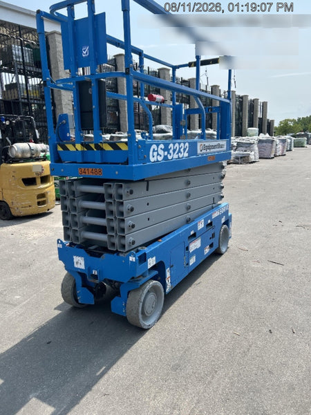 2023 GENIE GS-3232