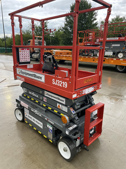 2021 SKYJACK SJ3219