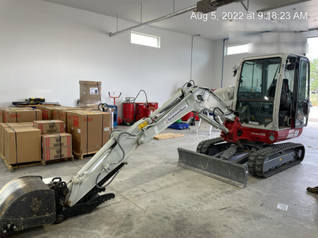 2022 TAKEUCHI TB235-2CR