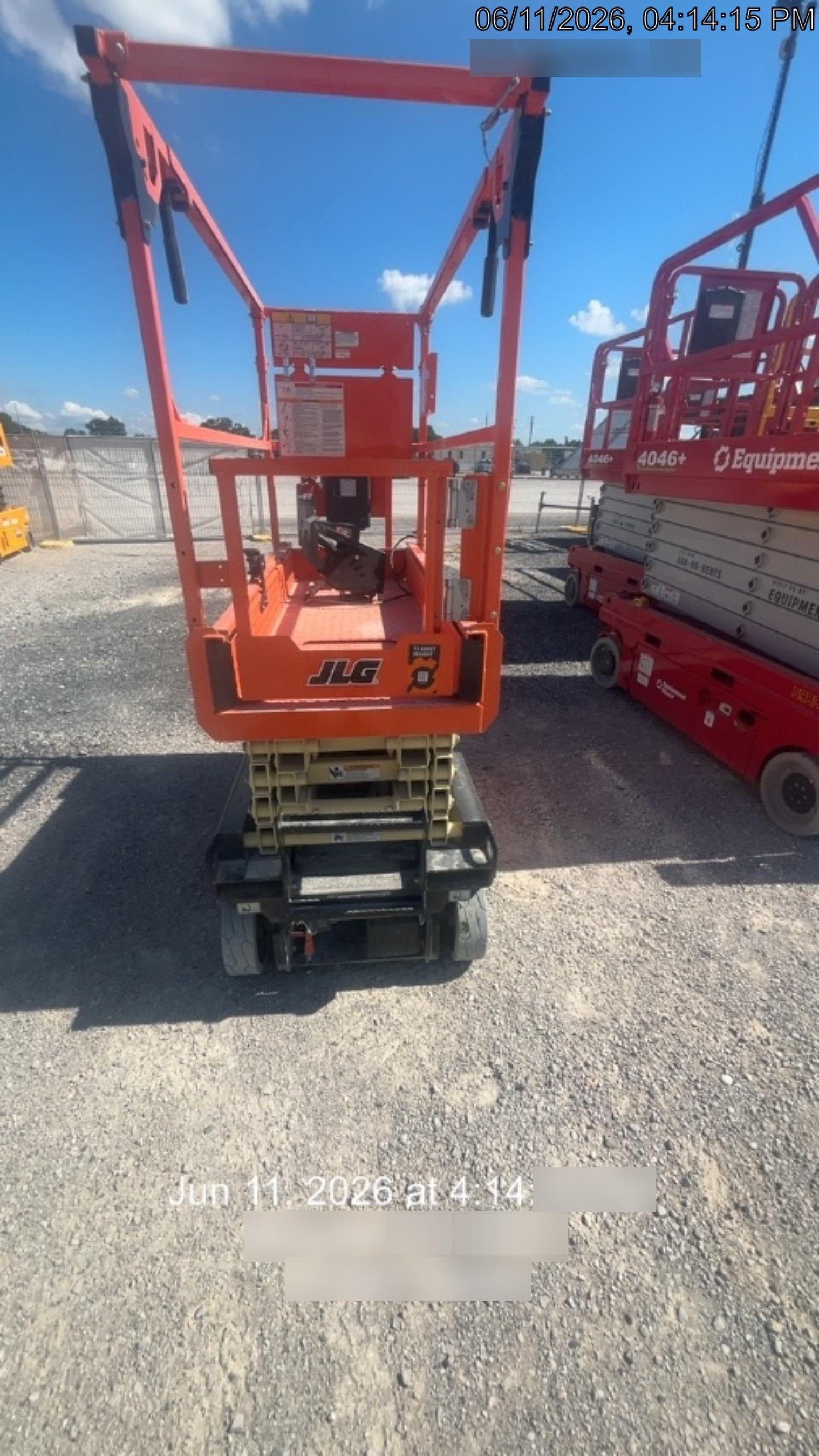 2025 JLG ES1932