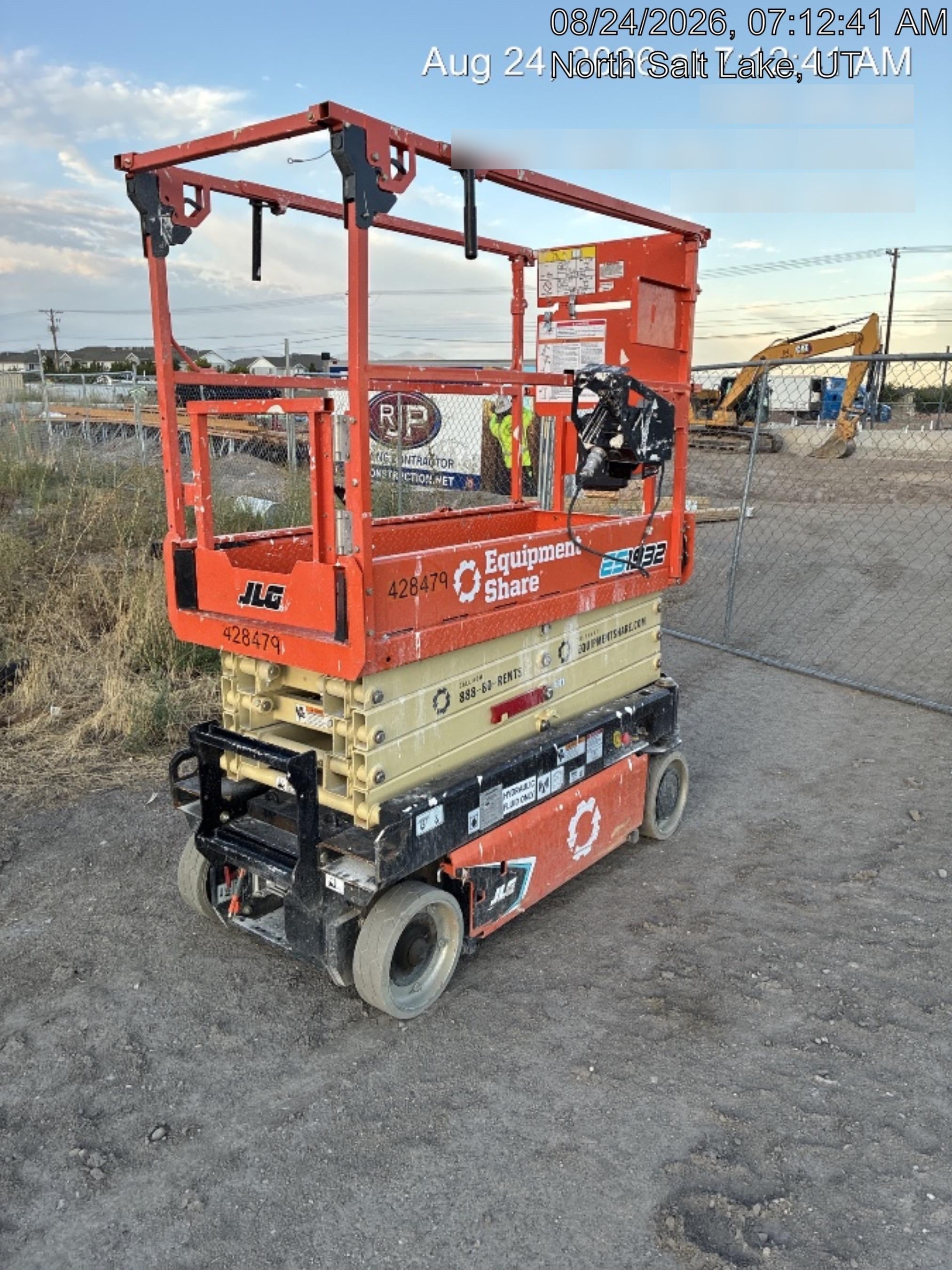 2024 JLG ES1932