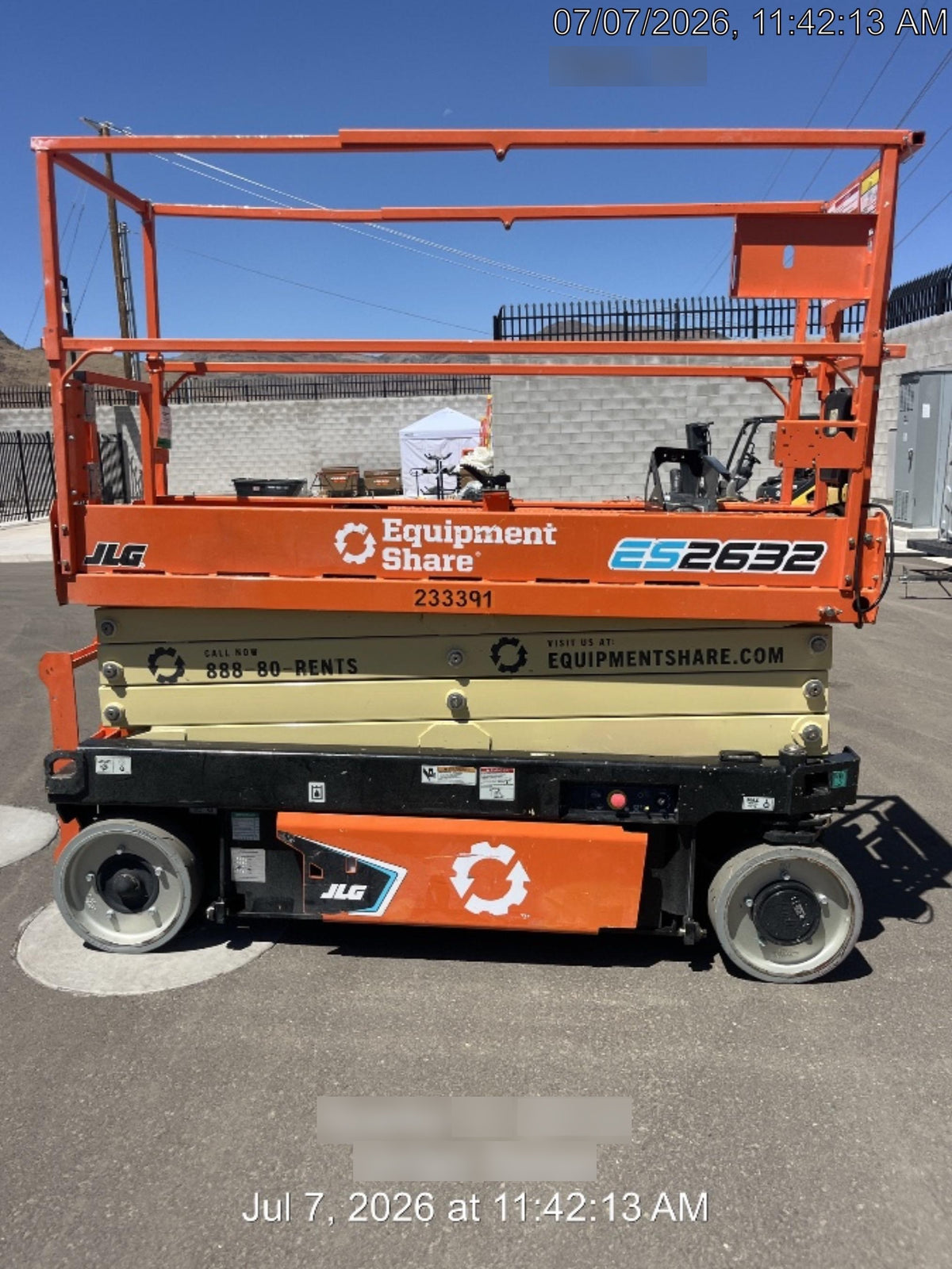 2022 JLG ES2632