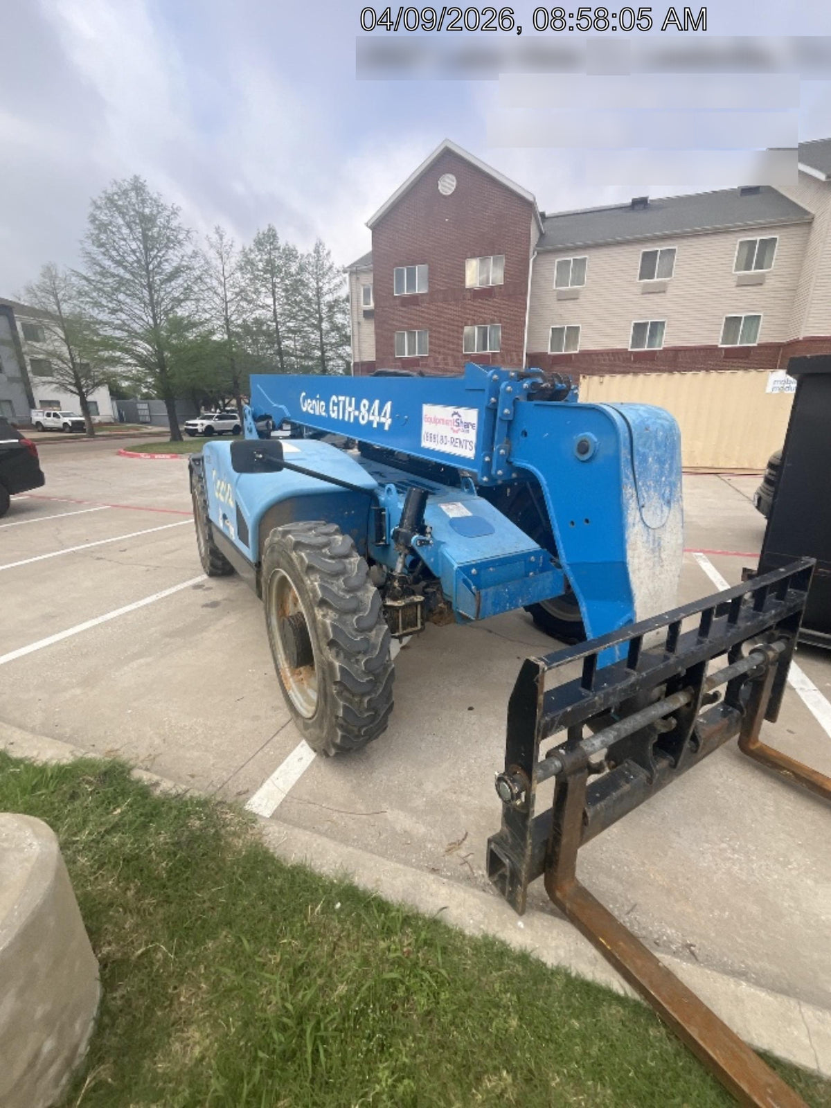 2016 GENIE GTH-844