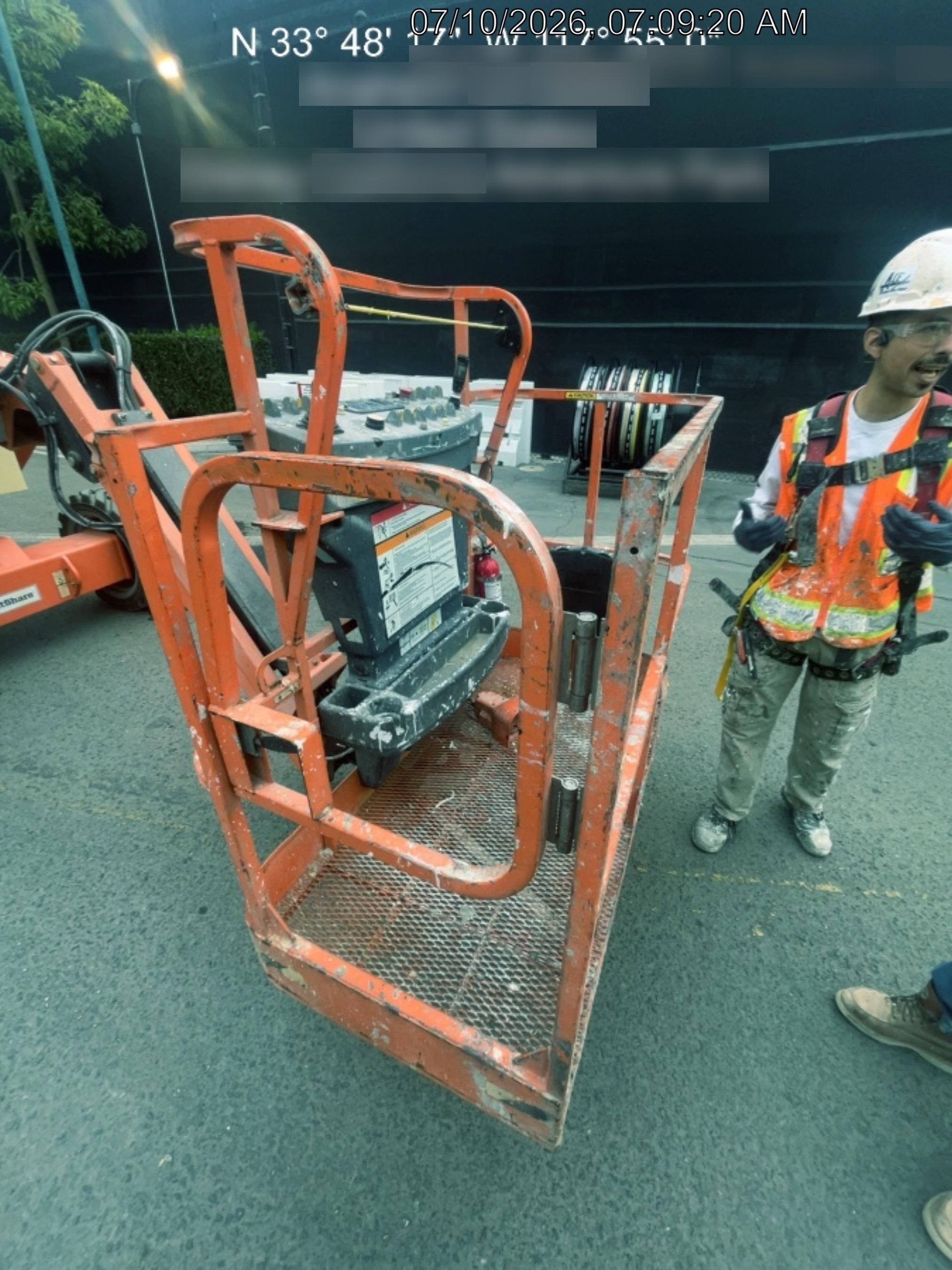 2021 JLG 340AJ