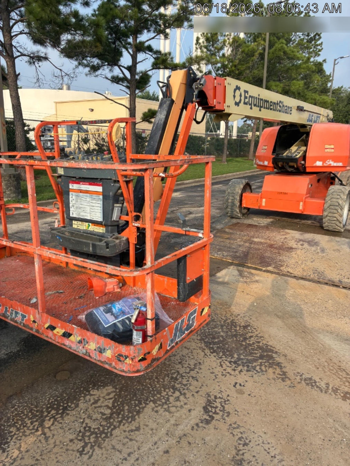 2022 JLG 660SJ