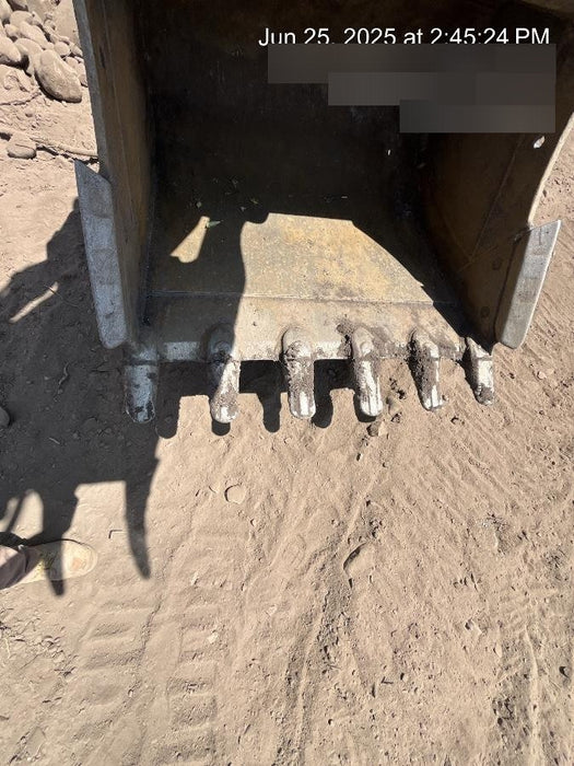 2022 GEITH 48" Bucket 25k - 35k - Geith