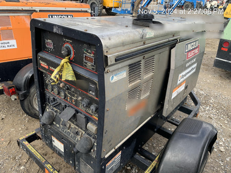 2019 Lincoln Electric Vantage 322 Welder Ready-Pak 3, Two wheel trailer, Fender and Light kit, Cable Rack