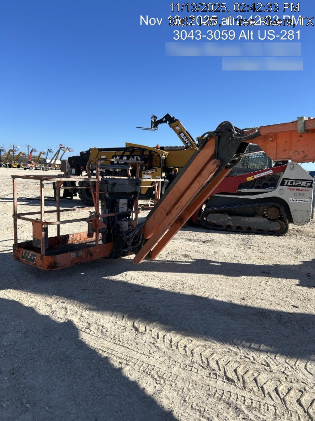 2014 JLG 660SJ