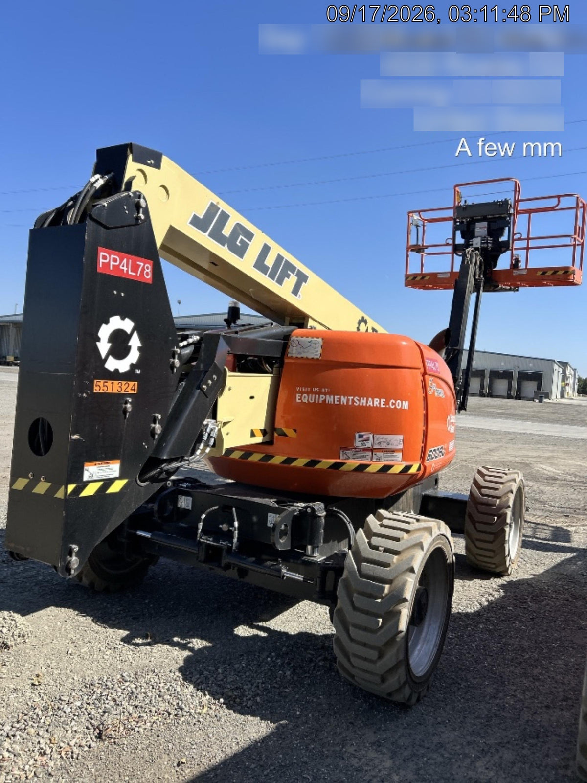 2025 JLG 600AJ