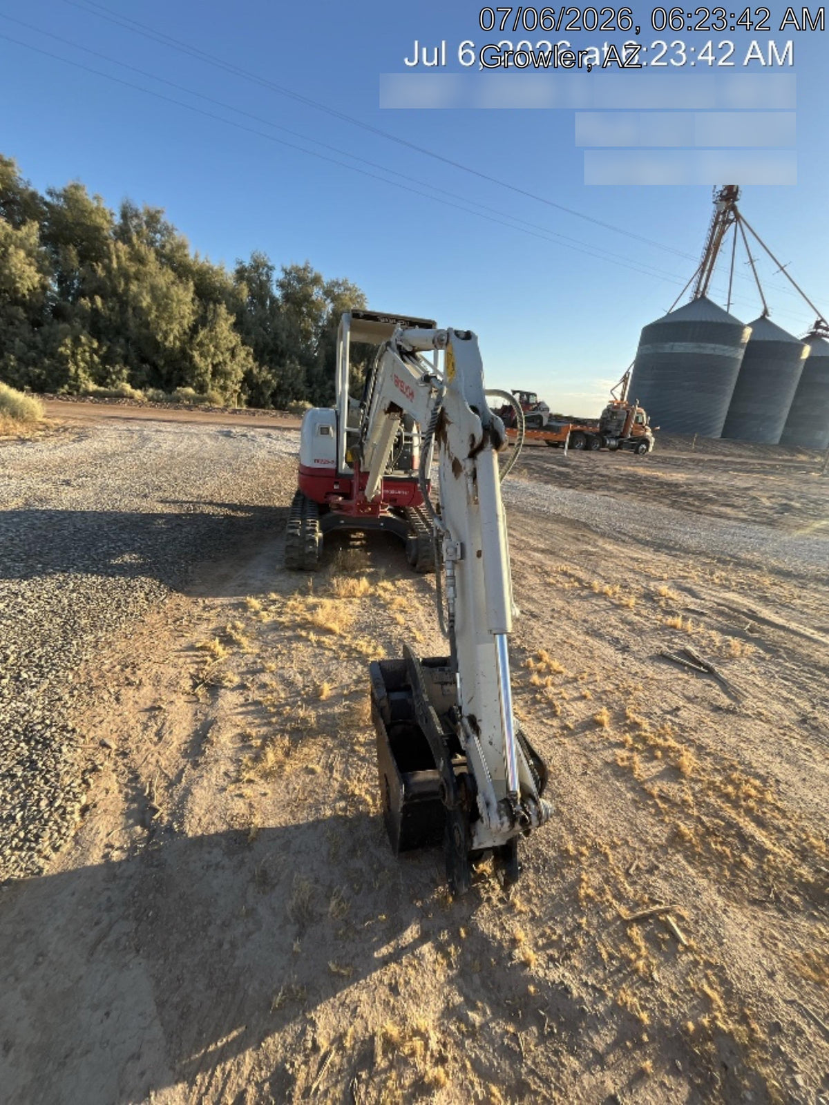 2025 TAKEUCHI TB235-2R