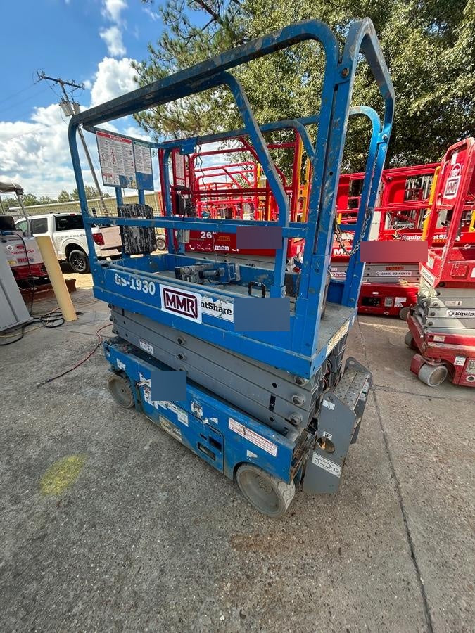 2019 Genie GS-1930 Fixed Rails with Chain Entry