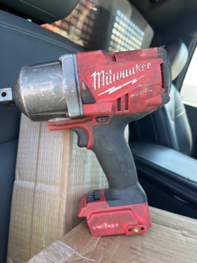 2024 MILWAUKEE 2864-22R