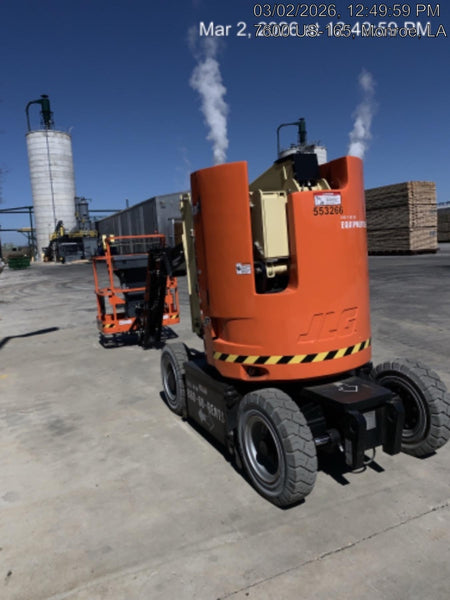 2025 JLG E300AJP